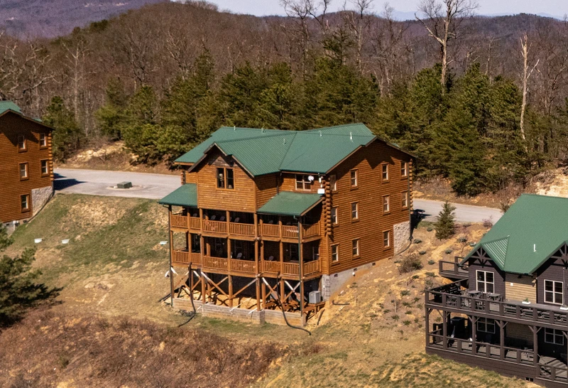 AMAZING VIEW MANOR