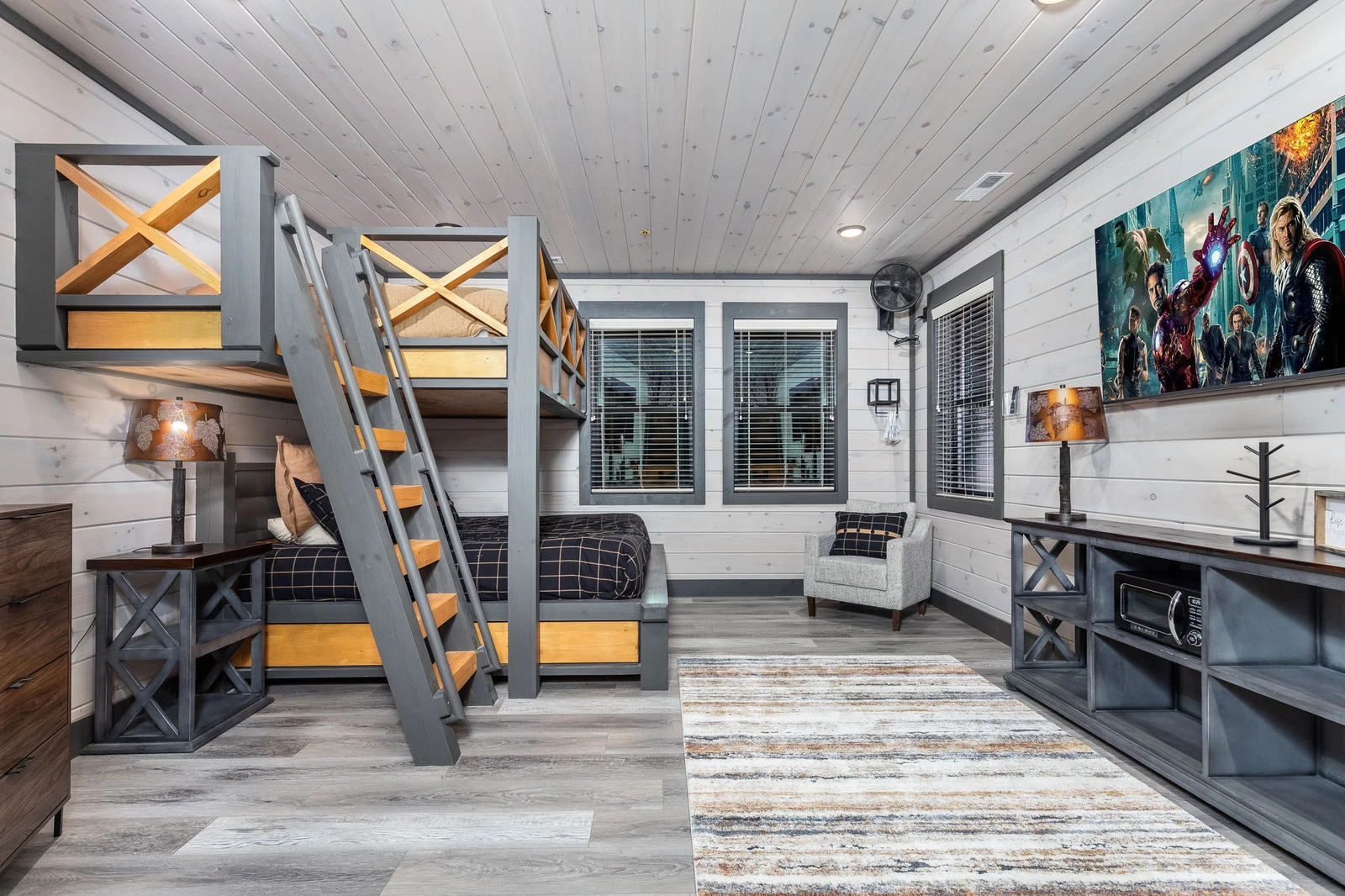 BEAR MOUNTAIN LODGE