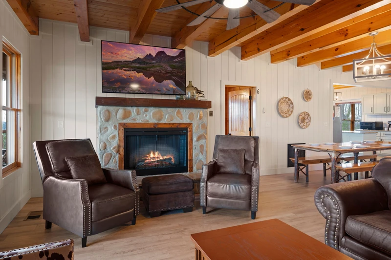 AWESOME VIEW LODGE