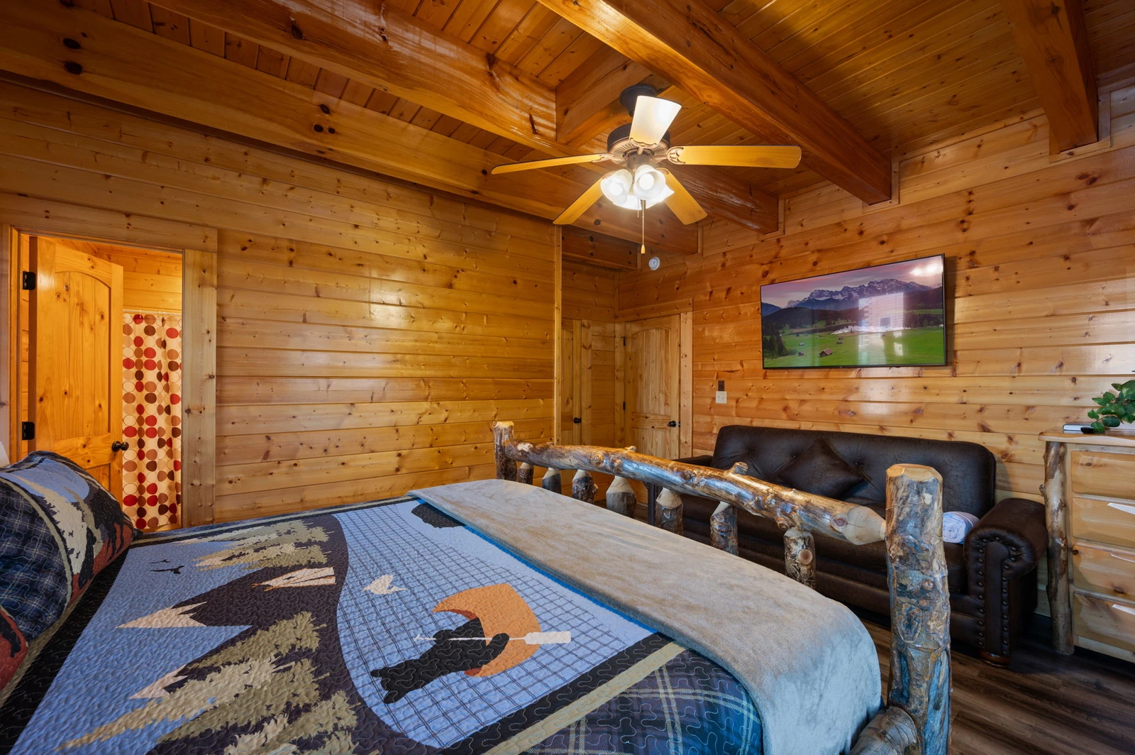 AWESOME VIEW LODGE