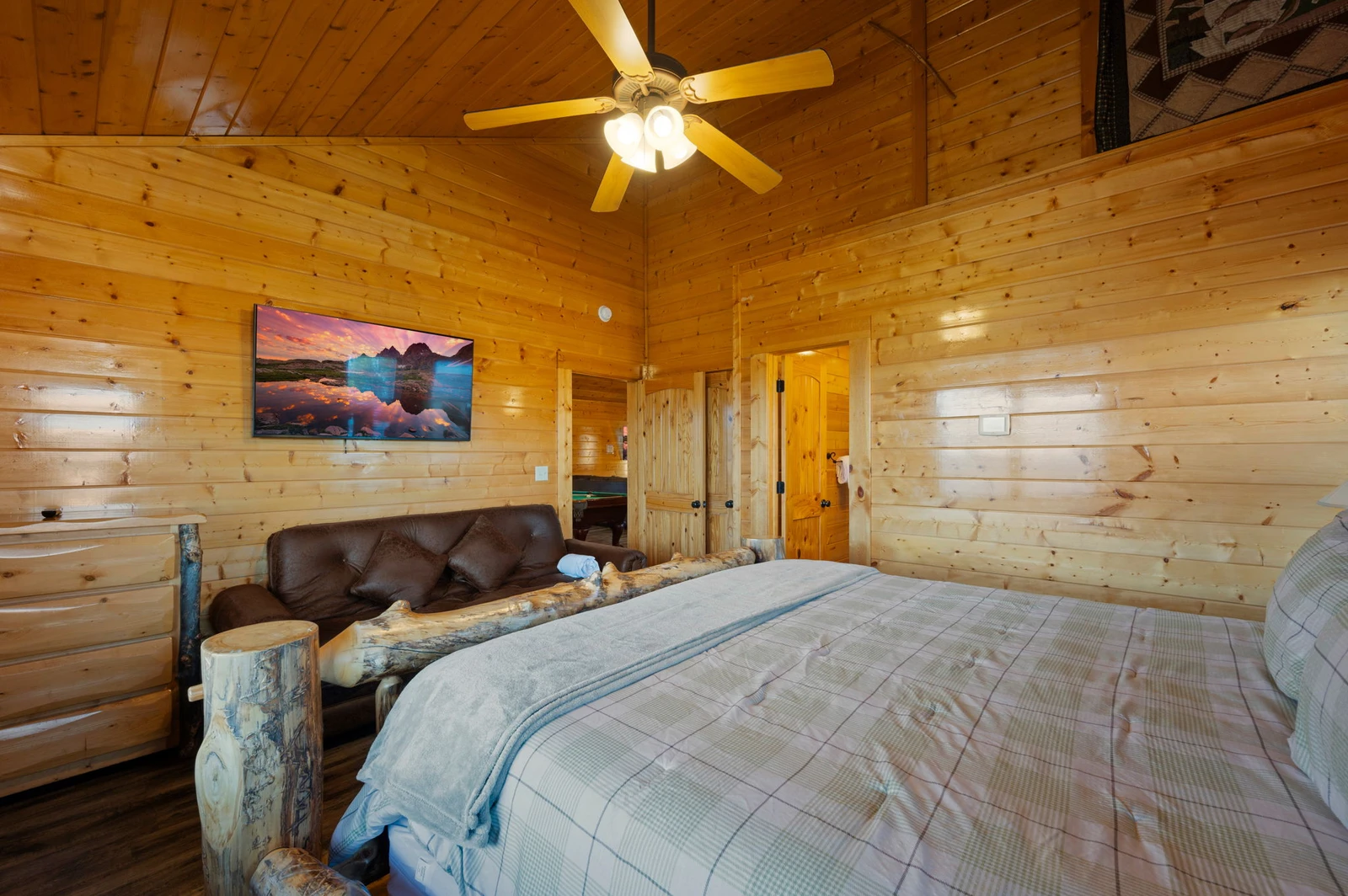 AWESOME VIEW LODGE