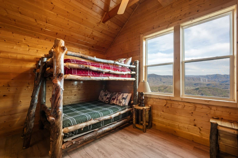 AWESOME VIEW LODGE