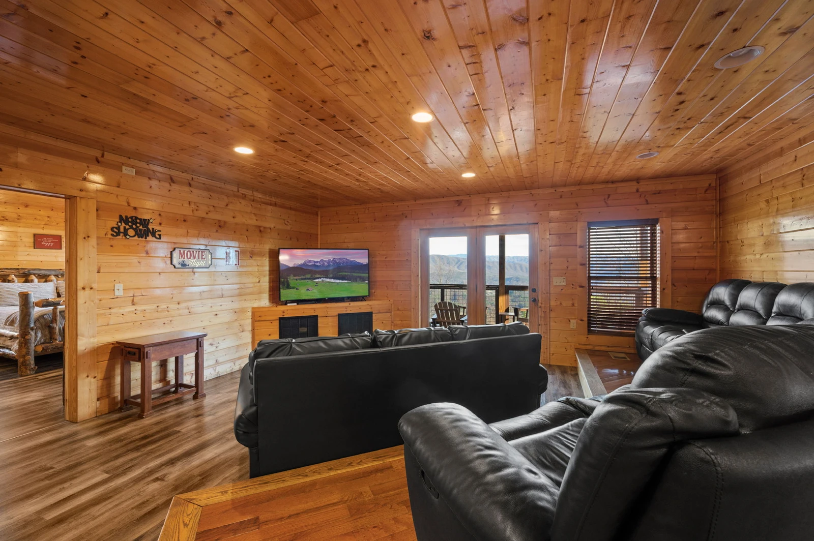 AWESOME VIEW LODGE