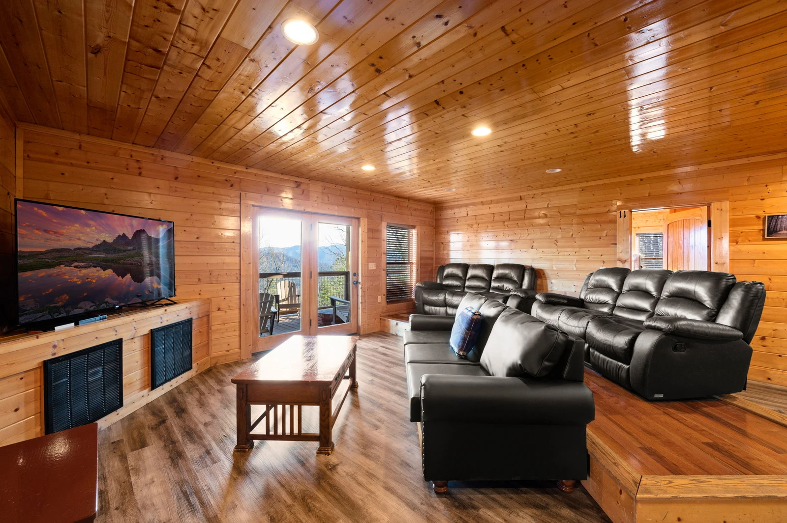 AWESOME VIEW LODGE