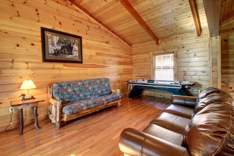 BEARS DEN LODGE