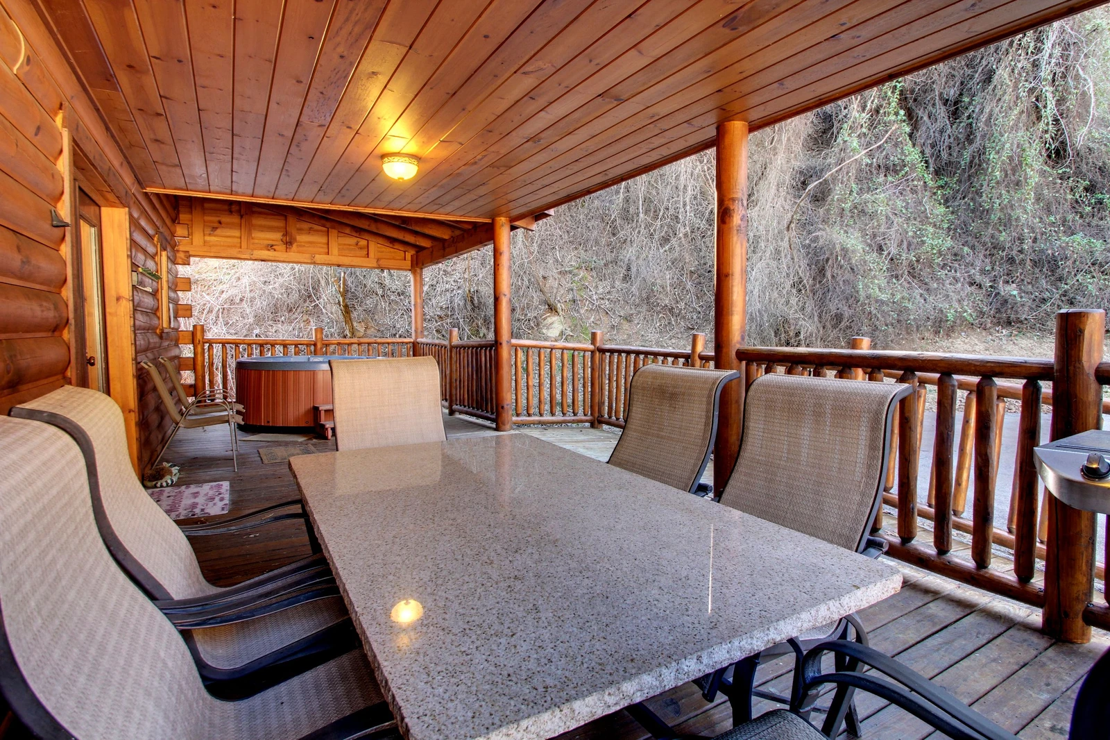 BEARS DEN LODGE