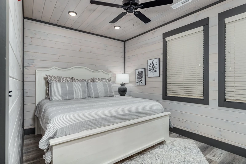 BIG BEAR COVE LODGE