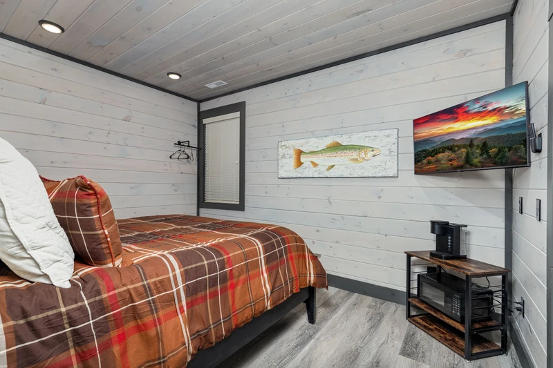 BIG BEAR COVE LODGE