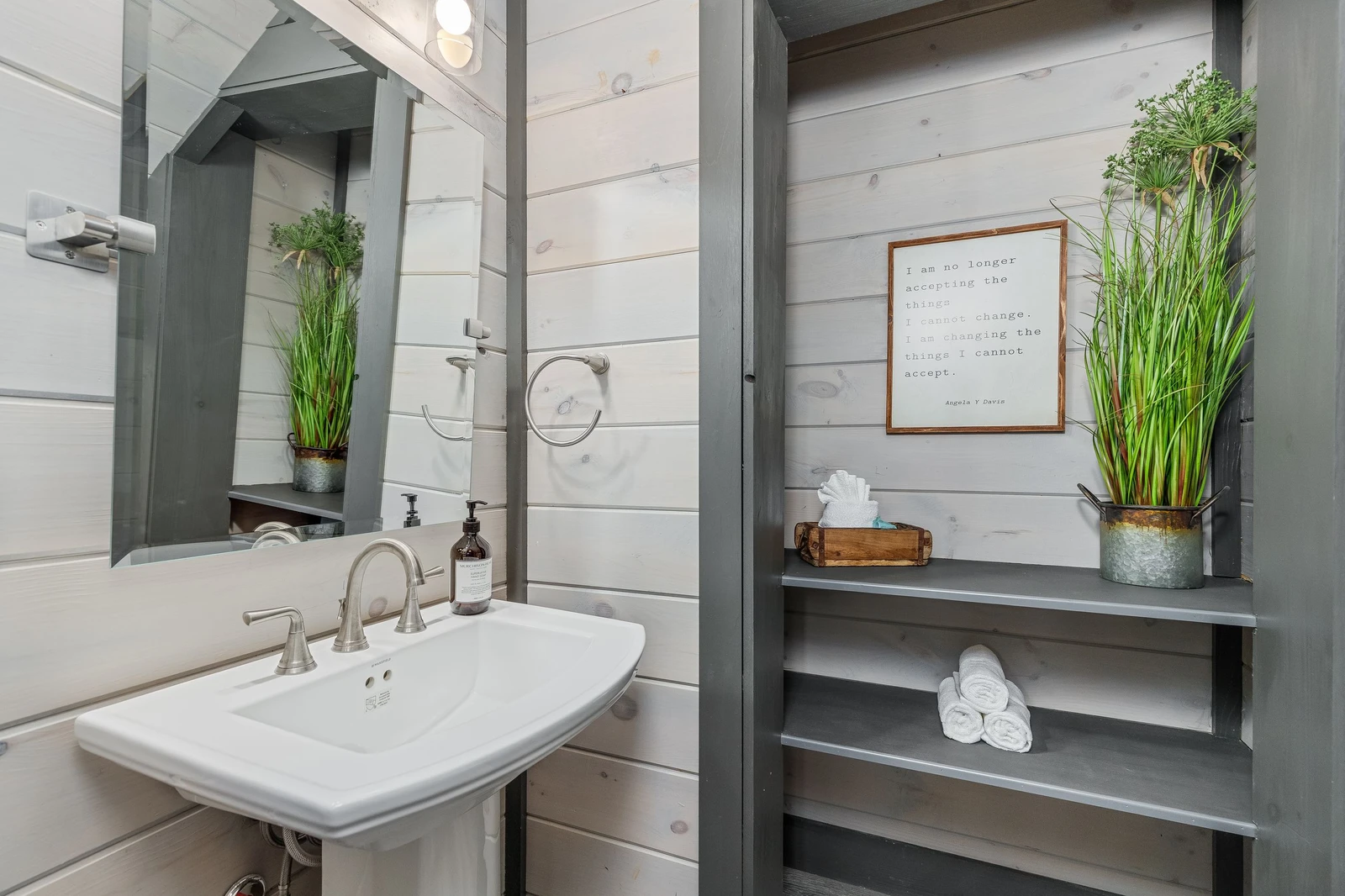 BIG BEAR COVE LODGE