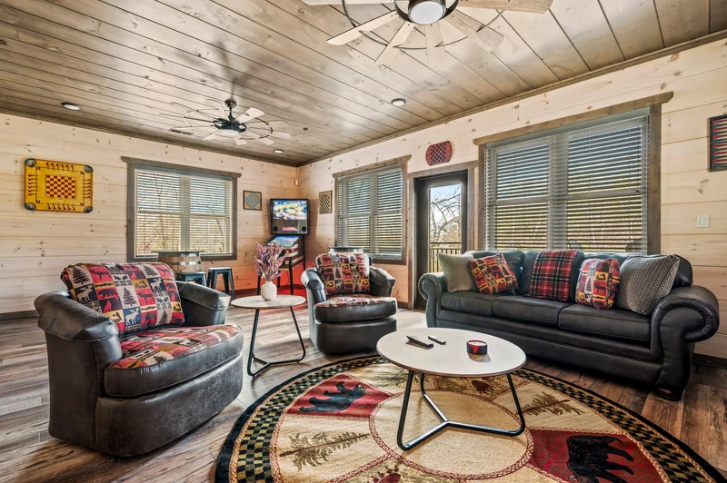 CREEKSIDE MOUNTAIN LODGE