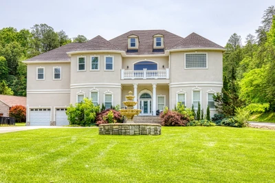 GREAT SMOKY MANSION