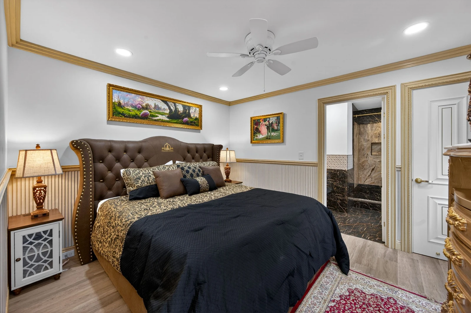 DICKENS LODGE