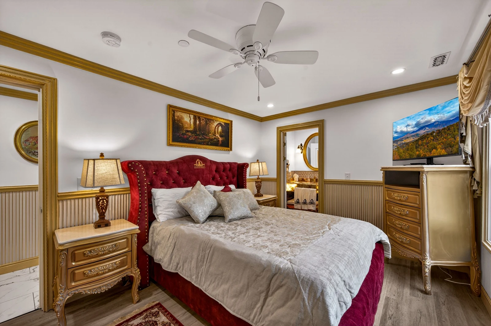 DICKENS LODGE
