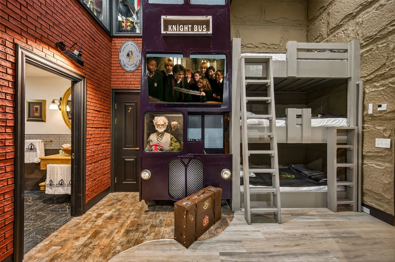 DICKENS LODGE