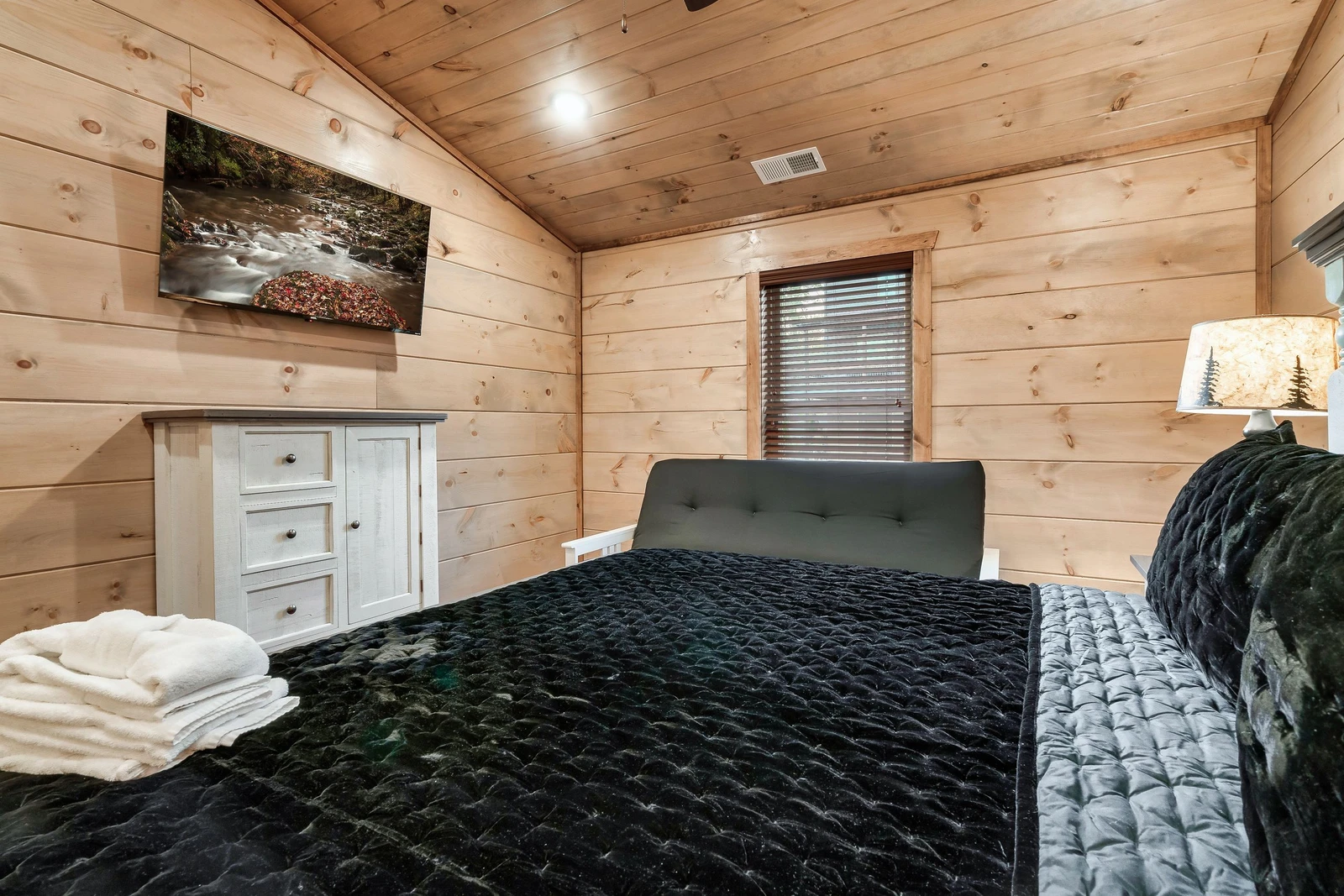 HIBERNATION LODGE
