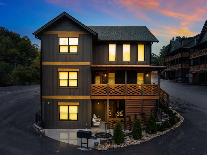 LAUGHING BEAR LODGE