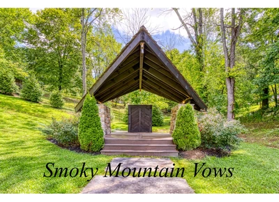 GRAND LECONTE LODGE