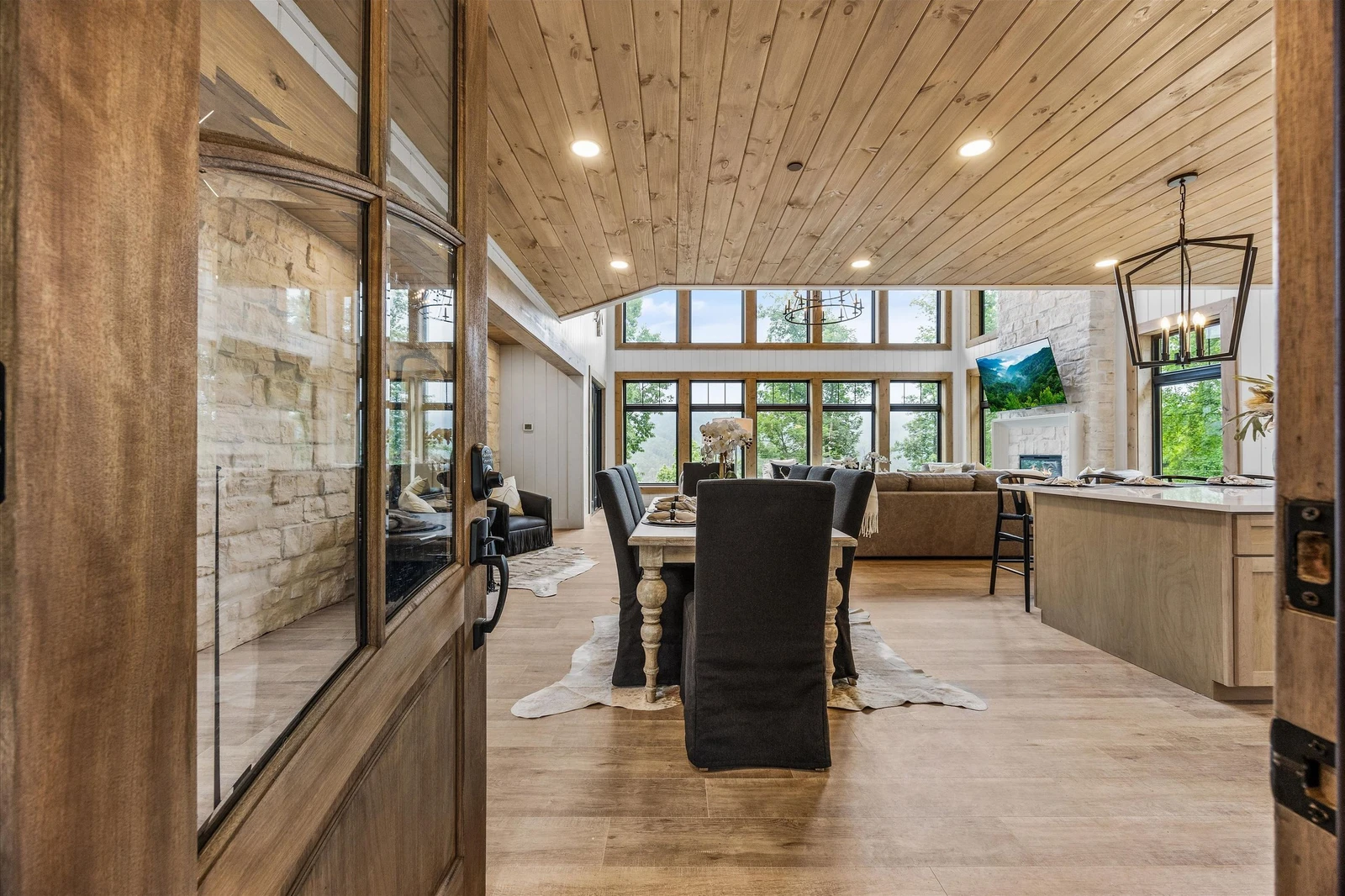 GREYSTONE HEIGHTS LODGE