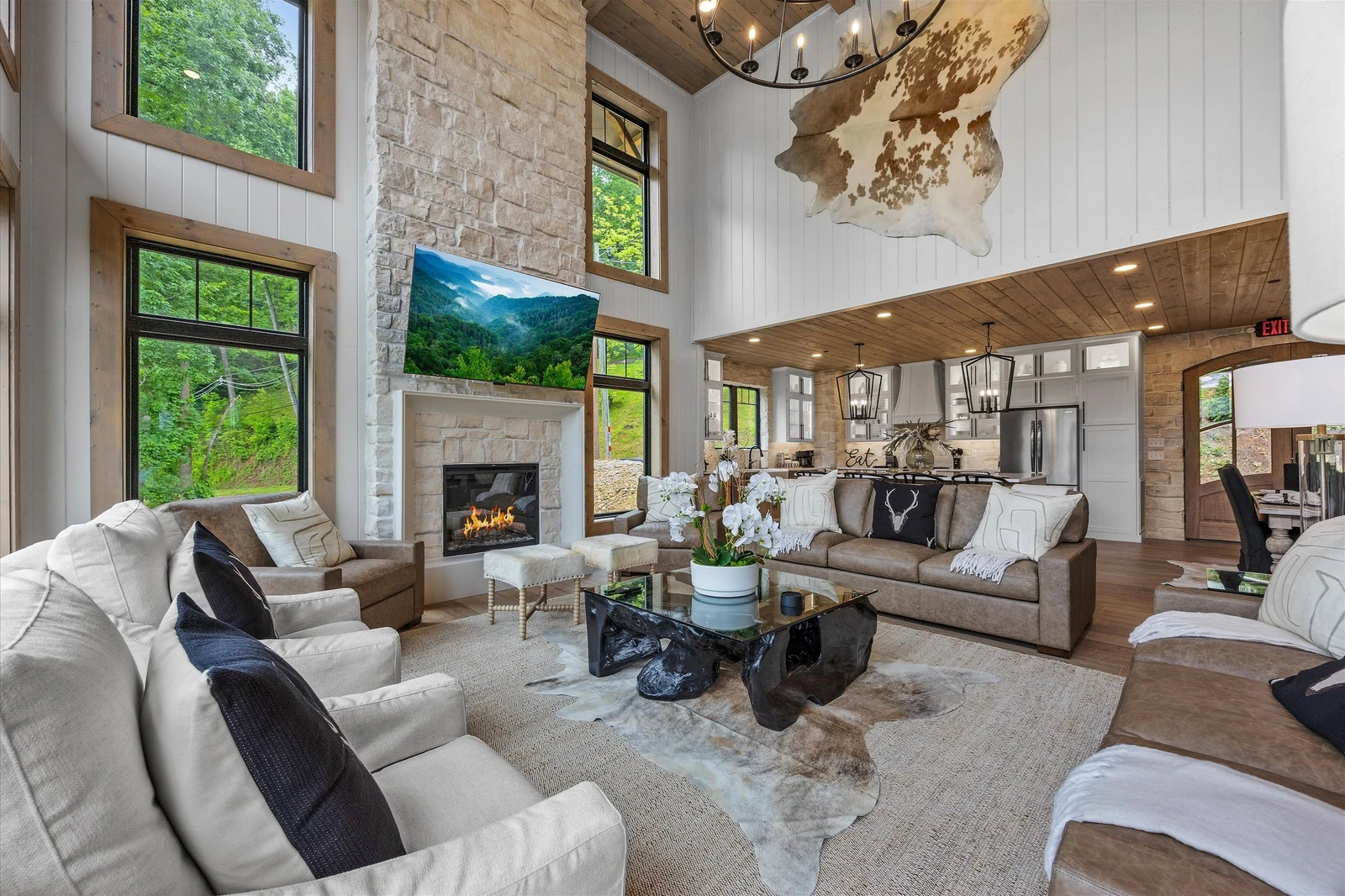 GREYSTONE HEIGHTS LODGE