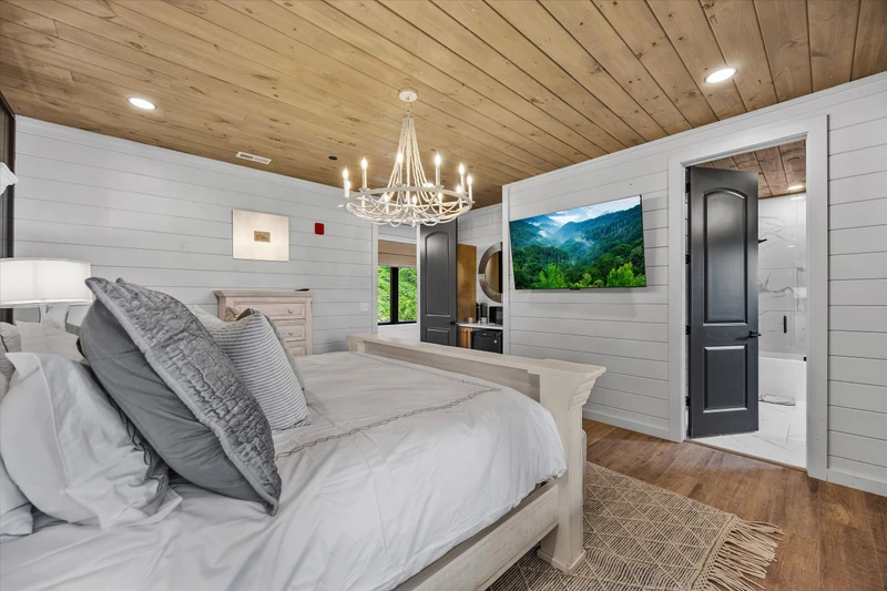 GREYSTONE HEIGHTS LODGE