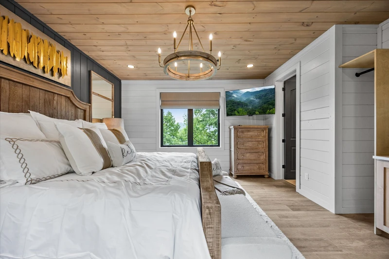 GREYSTONE HEIGHTS LODGE