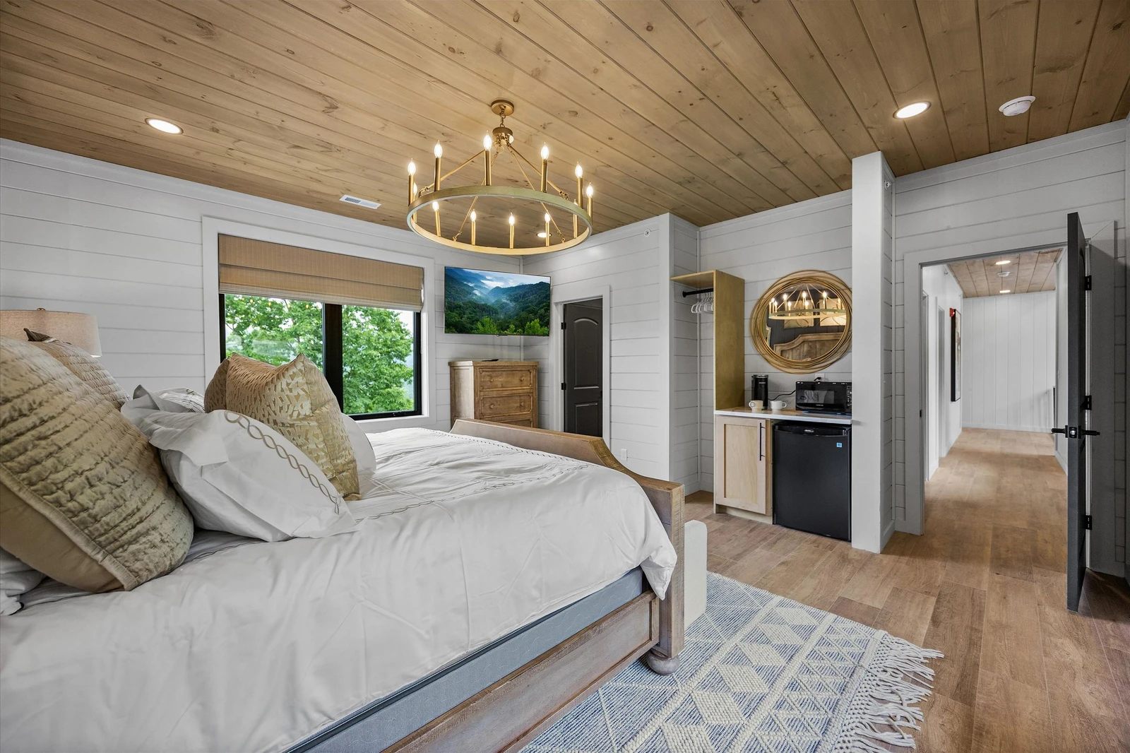 GREYSTONE HEIGHTS LODGE