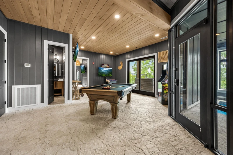 GREYSTONE HEIGHTS LODGE