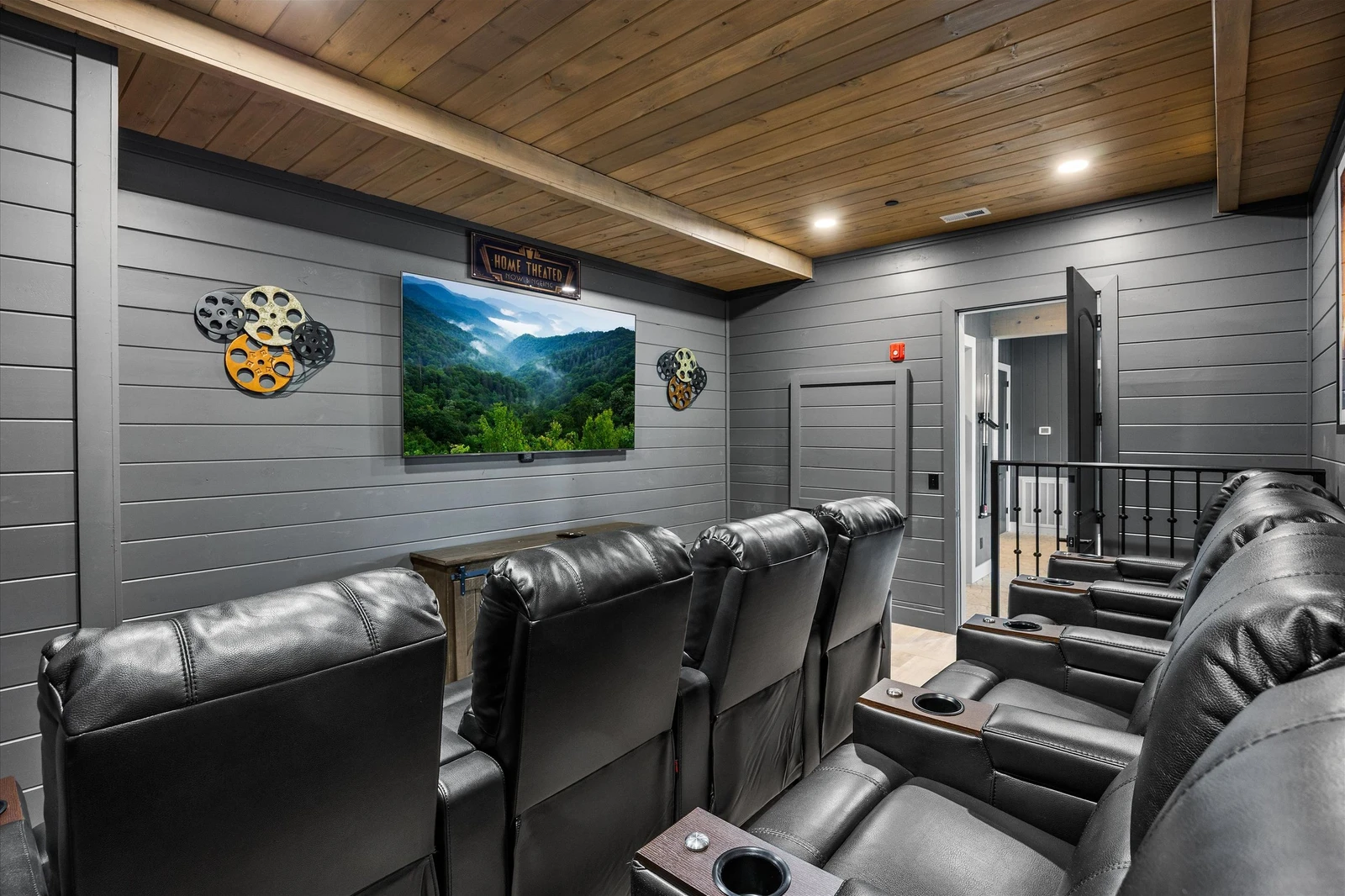 GREYSTONE HEIGHTS LODGE