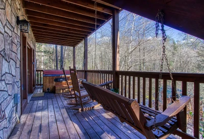 LAZY DAZE LODGE