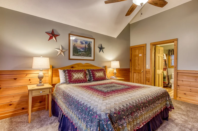 LAZY DAZE LODGE
