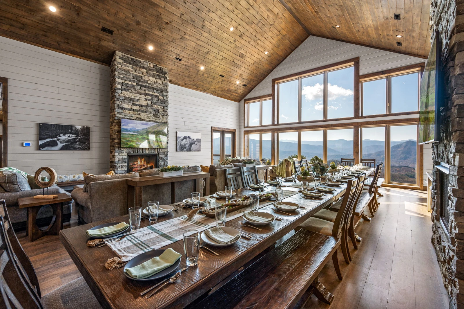 LUCID DREAMS LODGE