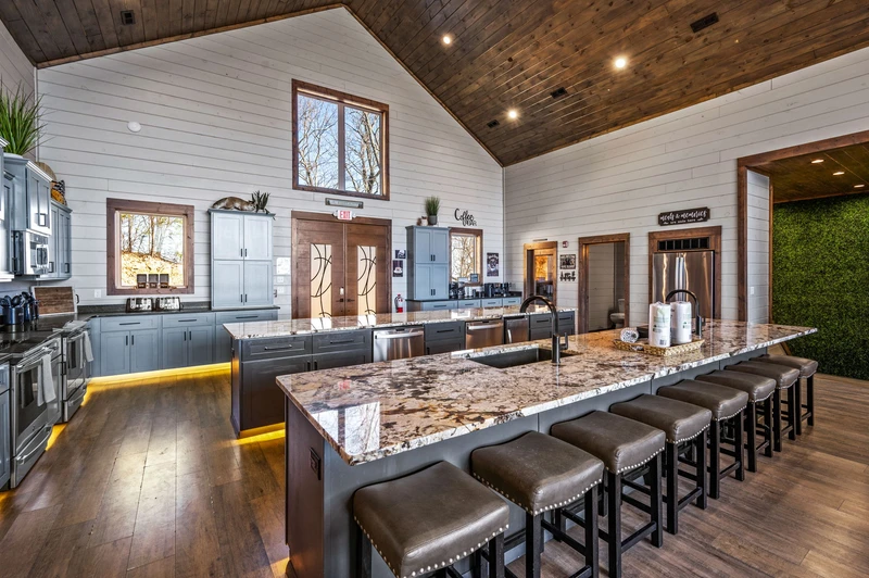 LUCID DREAMS LODGE