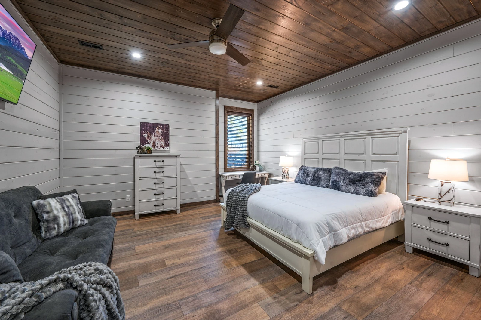 LUCID DREAMS LODGE