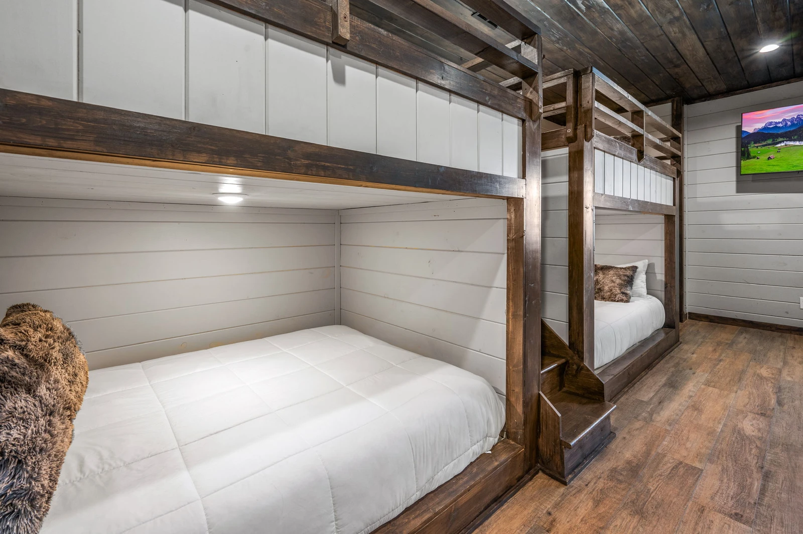 LUCID DREAMS LODGE