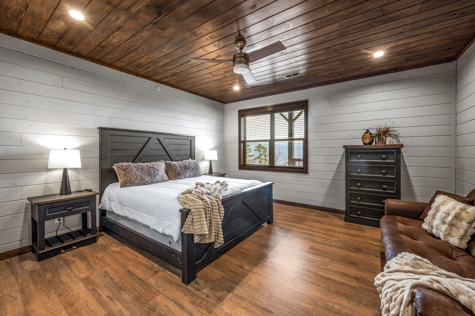 LUCID DREAMS LODGE