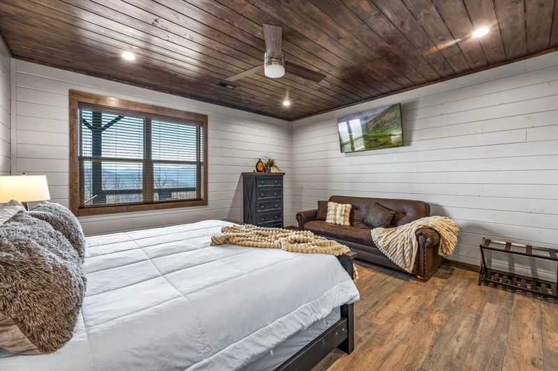 LUCID DREAMS LODGE