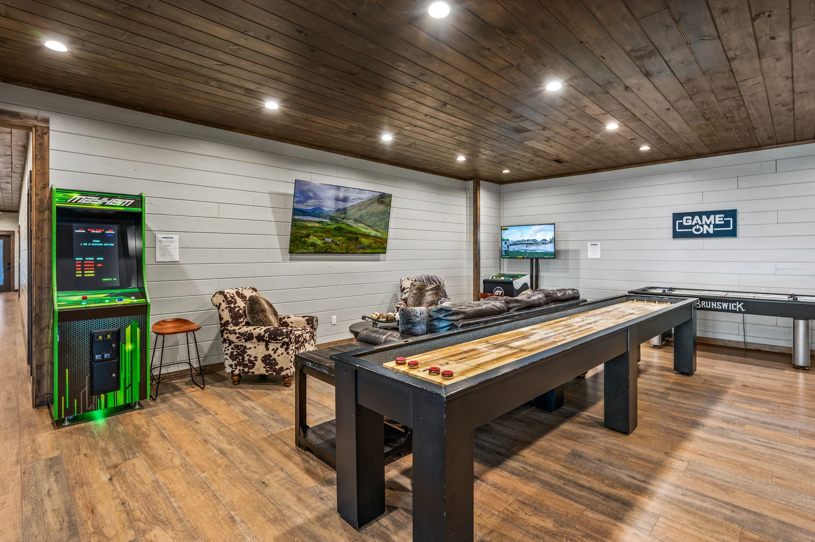 LUCID DREAMS LODGE