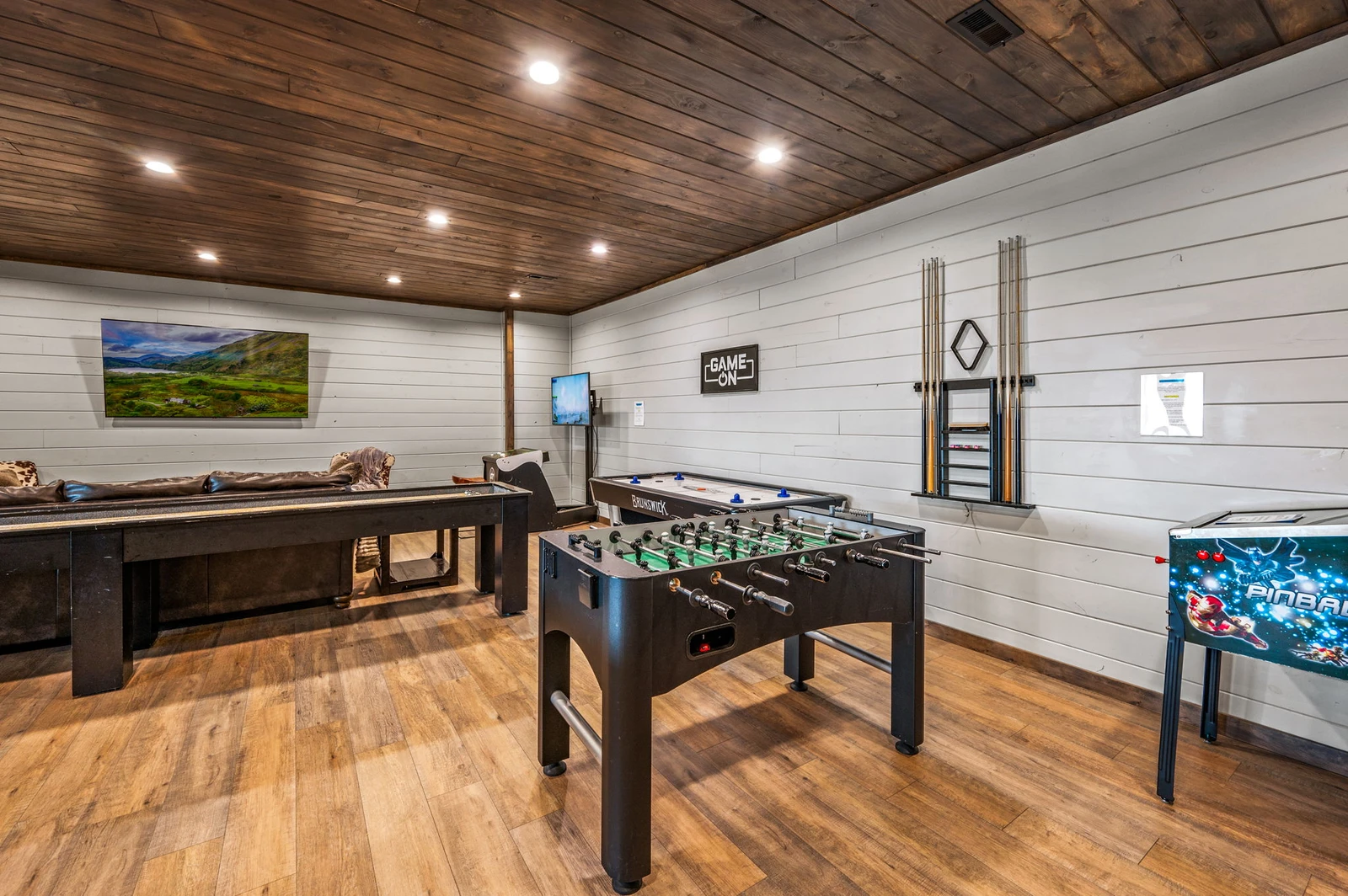 LUCID DREAMS LODGE