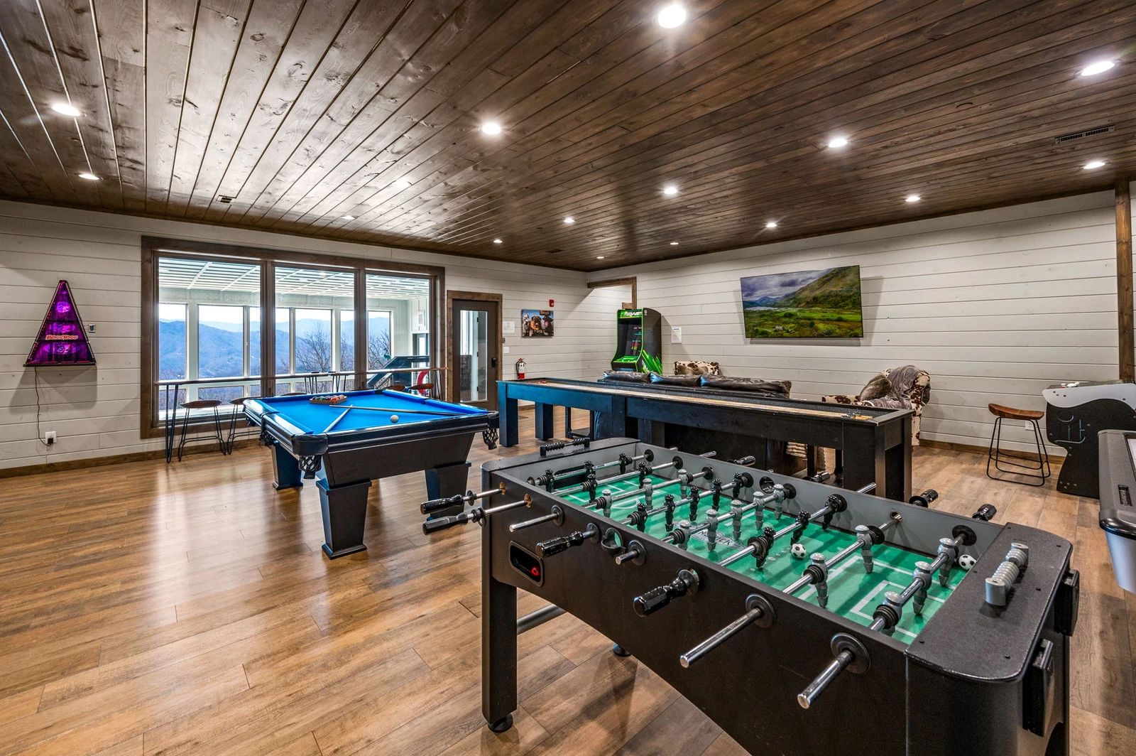 LUCID DREAMS LODGE