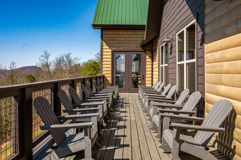 LUCID DREAMS LODGE