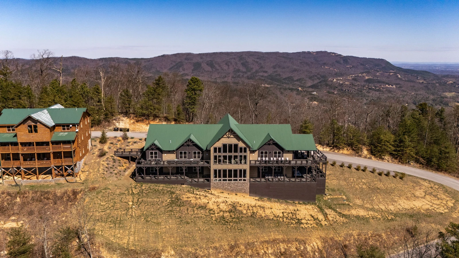 LUCID DREAMS LODGE
