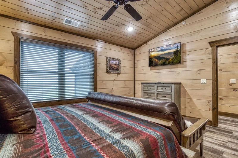 MISTY HIBERNATION RETREAT