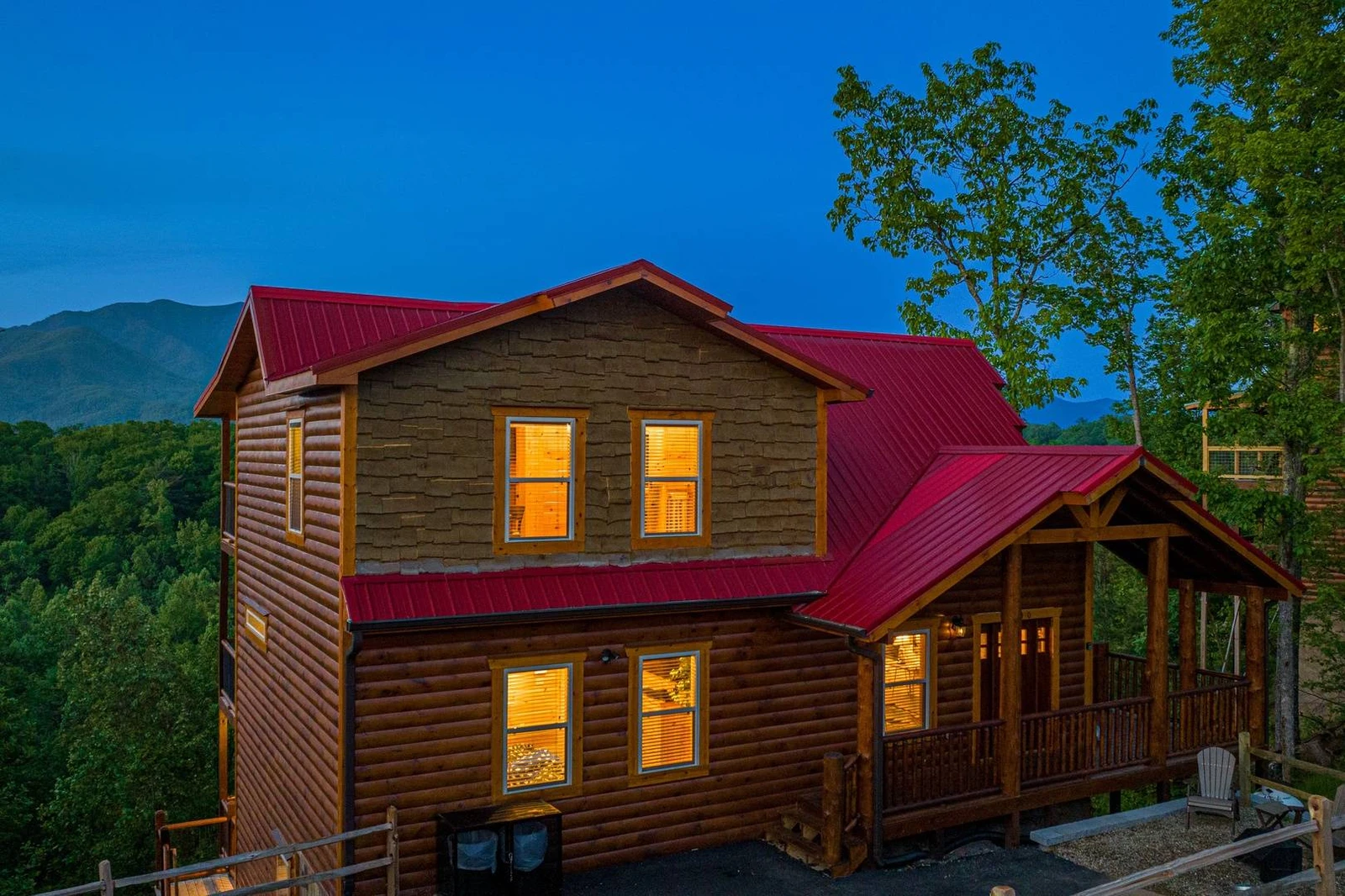 LECONTE VIEW MANOR