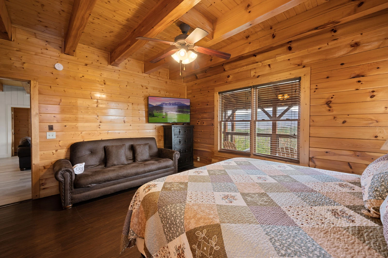 MOUNTAIN BREEZE MANOR