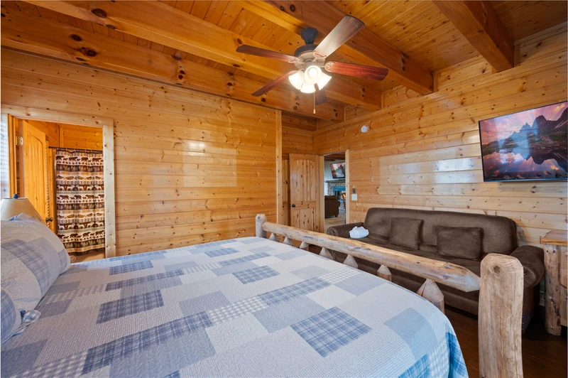 MOUNTAIN BREEZE MANOR