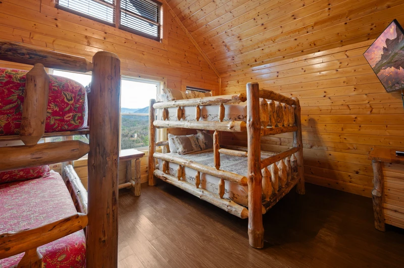 MOUNTAIN BREEZE MANOR
