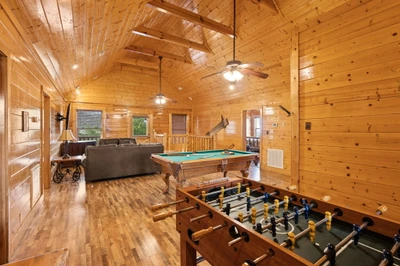 MOUNTAIN BREEZE MANOR