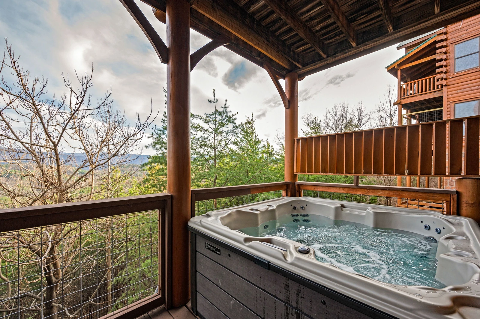 MOUNTAIN BREEZE MANOR