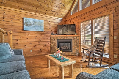 MOUNTAIN POOL LODGE