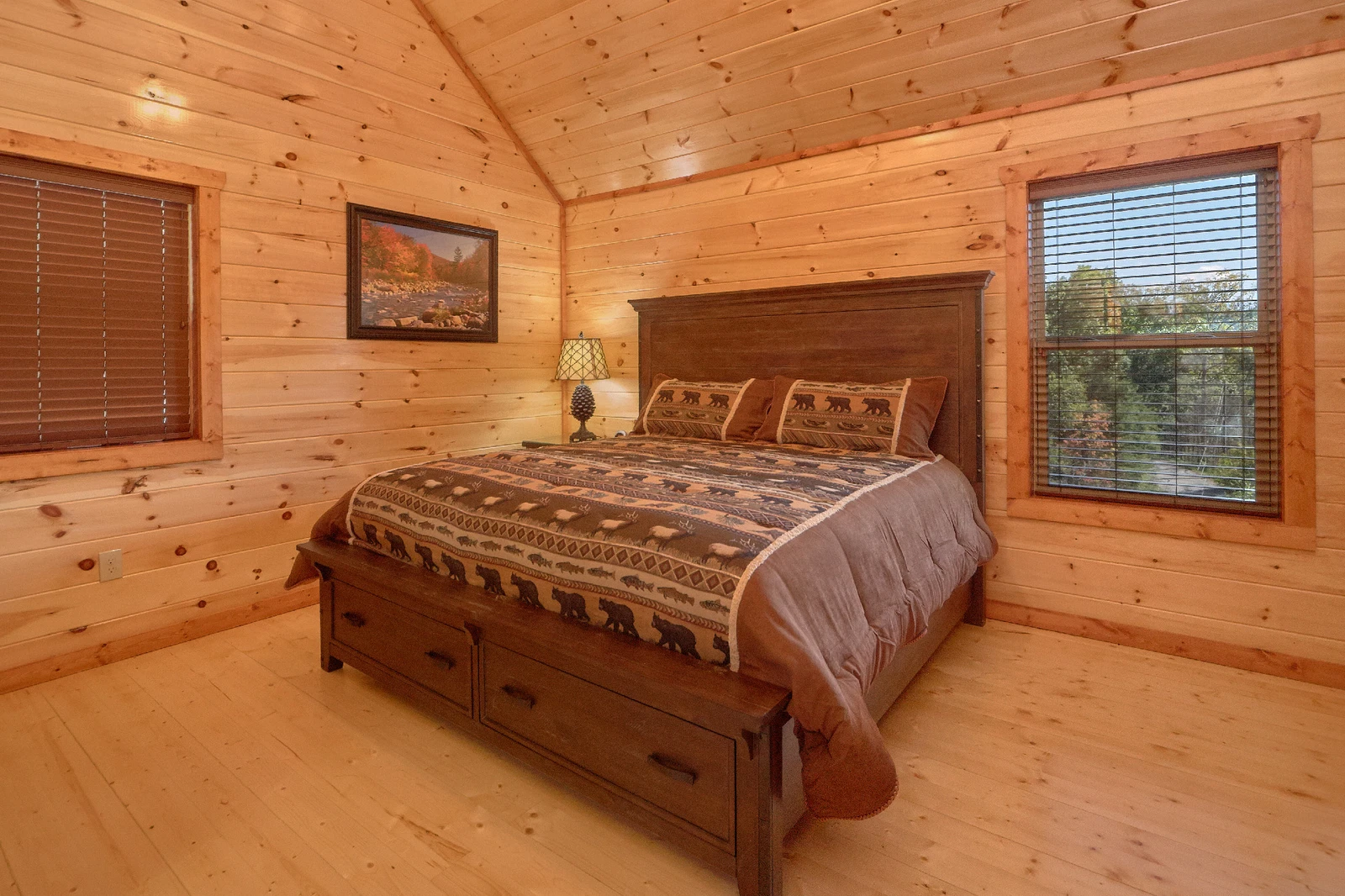 MOUNTAIN VIEW POOL LODGE